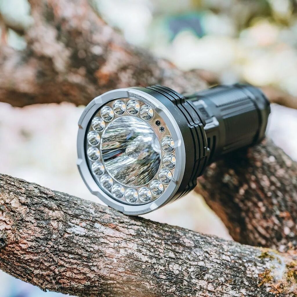 Fenix LR40R Searchlight